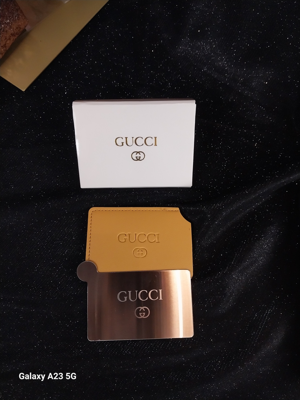 GUCCI Beauty Pocket/Travel Mirror In Yellow Leather Card Holder